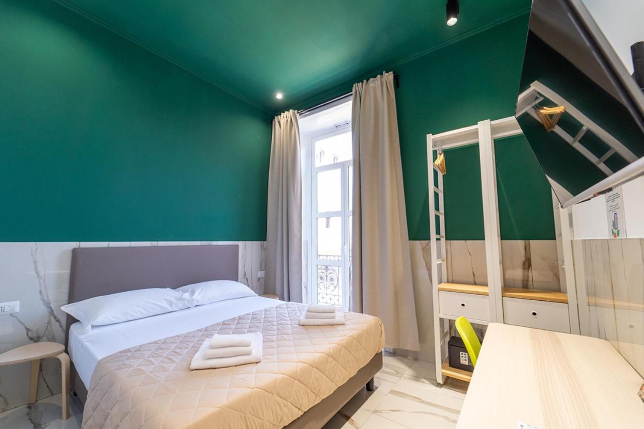 Готель P.C. Boutique Medina H. Napoli Centro, By Clapa Group Екстер'єр фото
