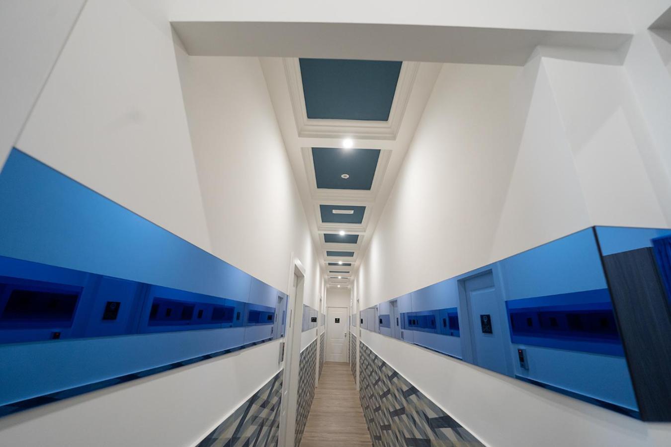 Готель P.C. Boutique Medina H. Napoli Centro, By Clapa Group Екстер'єр фото